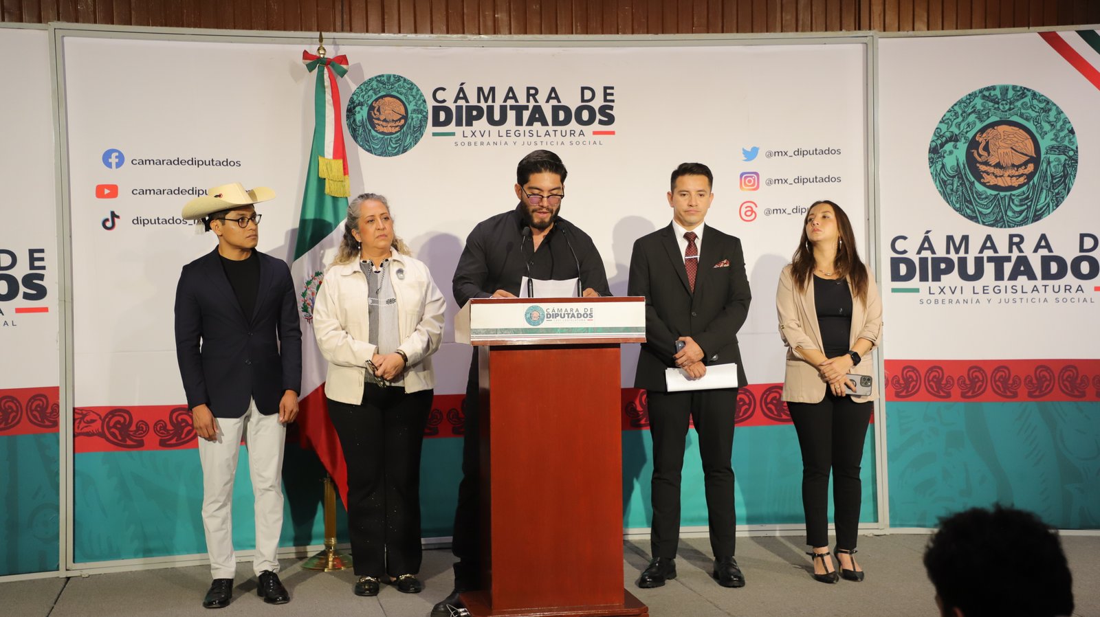 Primer Parlamento por unas Redes Sociales más Humanas