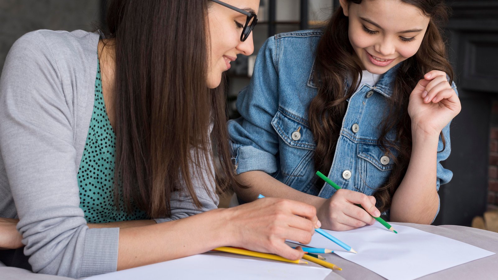 Aprueban nuevo programa de apoyo para jóvenes estudiantes